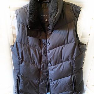 Banana Republic Women’s Black Puffer Vest